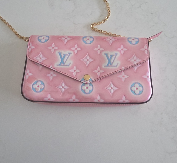Louis Vuitton Handbags - Louis Vuitton Felicie Pochette Valentines Edition New With Defects